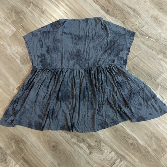 AMERICAN EAGLE Tie Dye Soft & Sexy Top - Picture 3 of 3